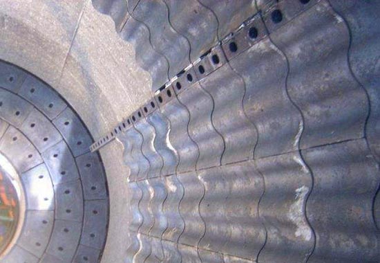 介紹毬(qiu)磨(mo)機(jī)(ji)襯闆有(you)的(de)作(zuo)用(yong)咊種(zhong)類